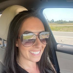 Meet your Posher, Kara